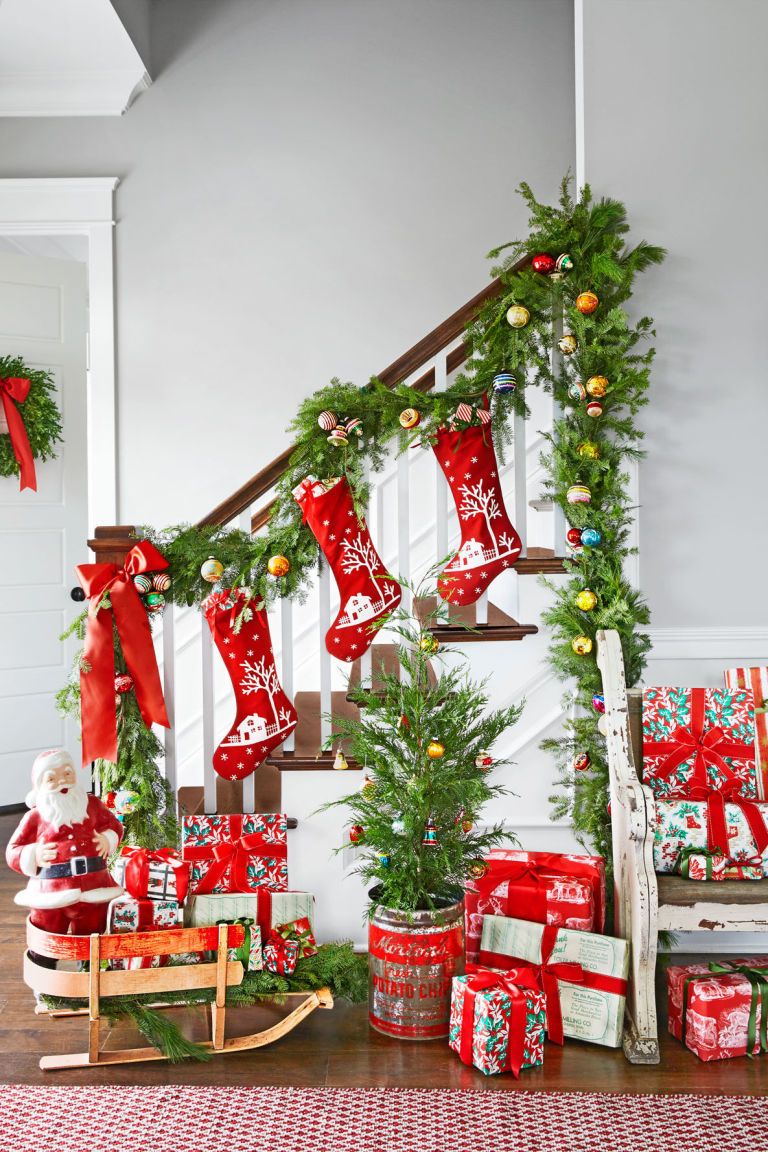 Scintillating Christmas Garland Decoration Ideas ... -   Christmas Decoration Ideas