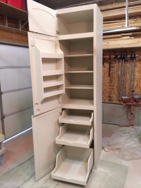 Pantry for a tiny home. I wish I had this now. It exemplifies the idea of tiny hom