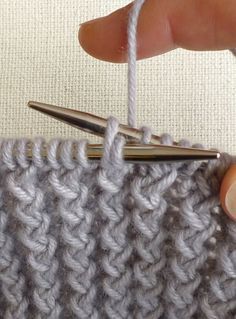 Tutorials for different Knitting Stitches – for once I learn how to Knit
