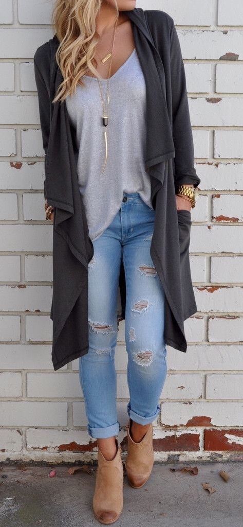 Loving these perfect fall outfit ideas that anyone can wear teen girls or women. T