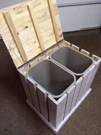 Rustic Trash / Recycle Bin Made From Pallet Wood