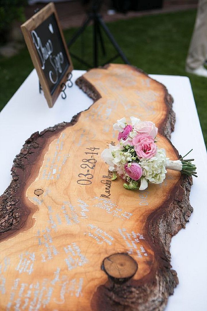 This wooden guest book is AMAZING!