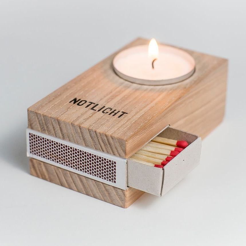Adorably useful small wooden candle. Combining a space exactly of the size of the