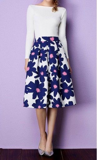 Daisy high waist A-line floral pleated midi skirt in Blue.