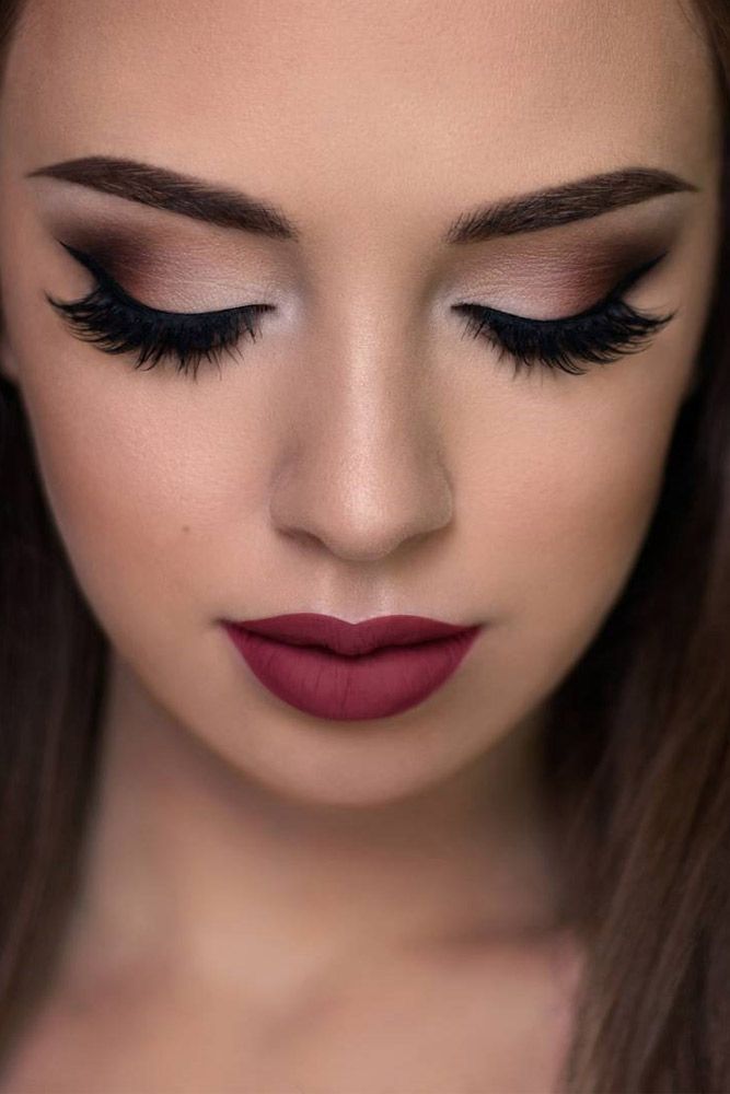 Are you searching for the trendiest prom makeup looks to be the real Prom Queen? We have collected many ideas for your