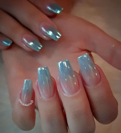 Unicorn nails gradient with a chrome like finish by @tonysnail