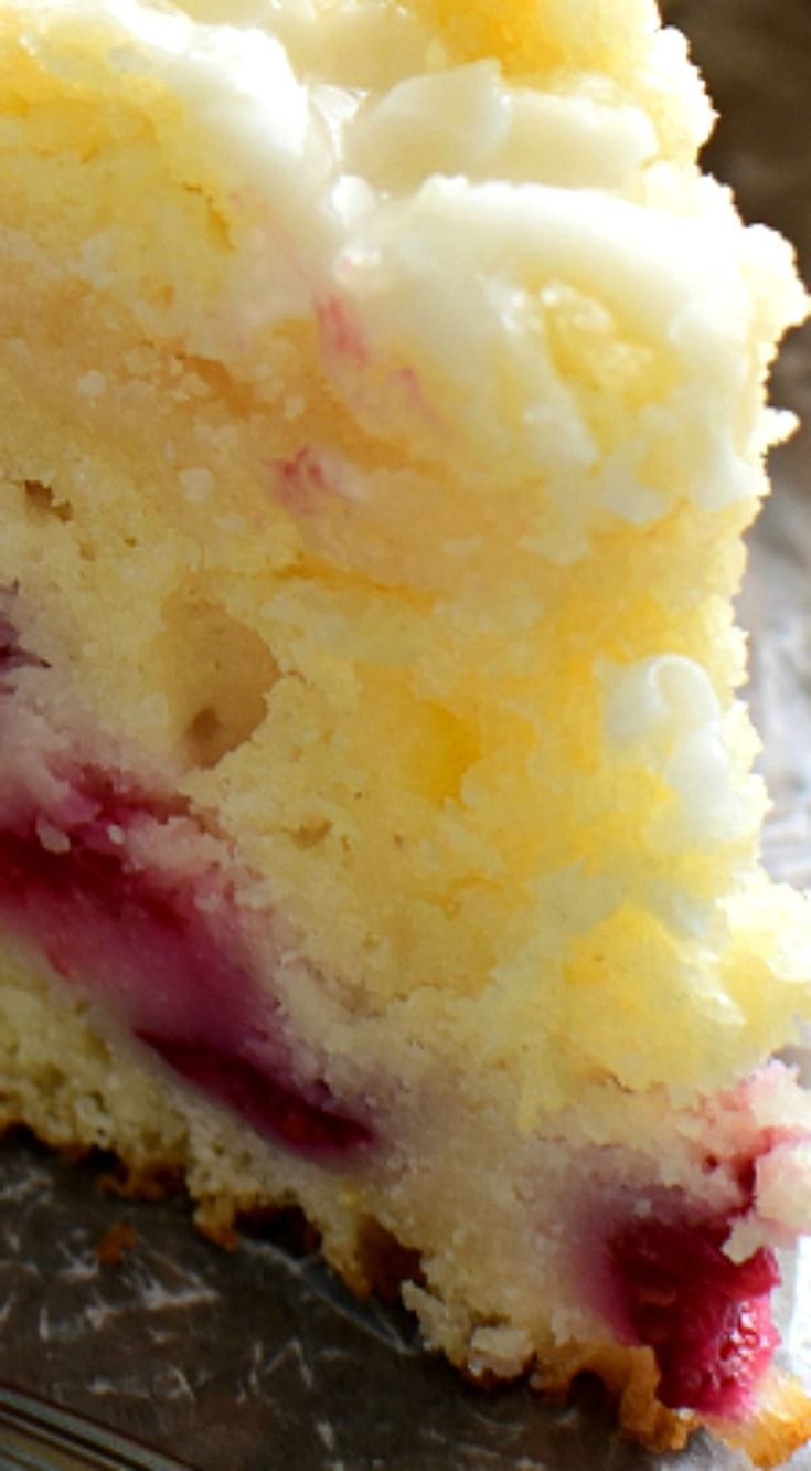 Lemon Raspberry Coffee Cake ~ Packed with the delicious flavors of lemon and raspberries and topped with a sweet, buttery