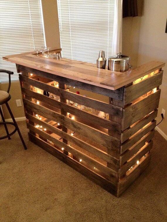 Pallet bar for outside deck–yes please