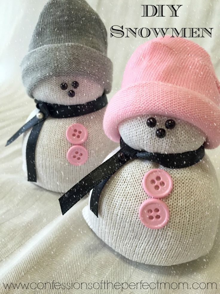 DIY- Sock Snowman (Snowmen) Crafts. OMG these are so cute and so easy to make. Perfect for our Christmas crafts.