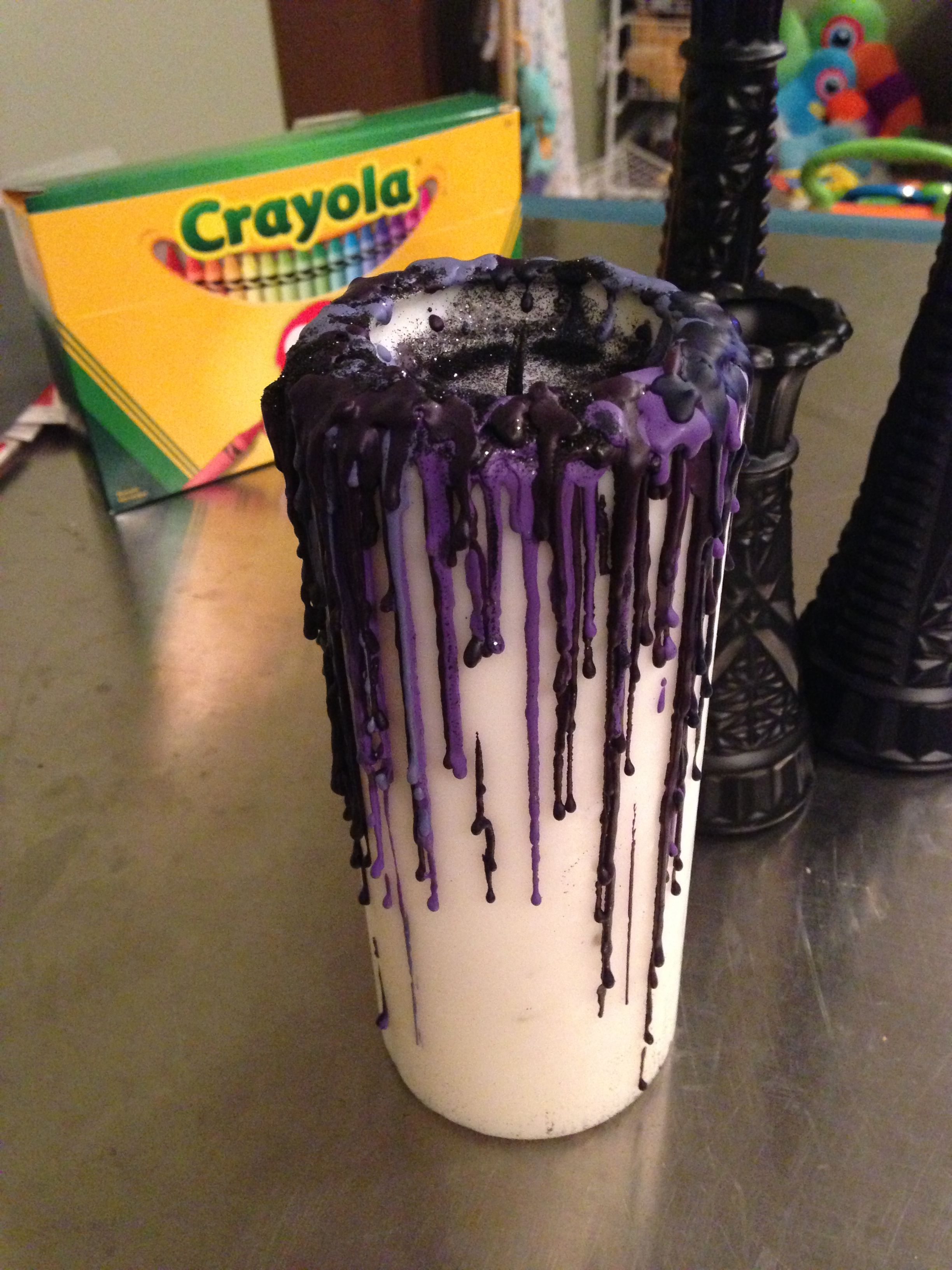 Halloween candle. Spooky magic candle. Black magic. Halloween crafts. Halloween DIY decor.