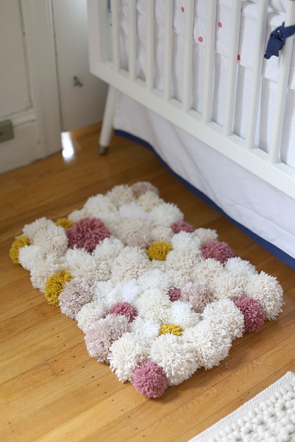 You can apply the same idea to a rug for cozy toes. #yarn_crafts_knitting