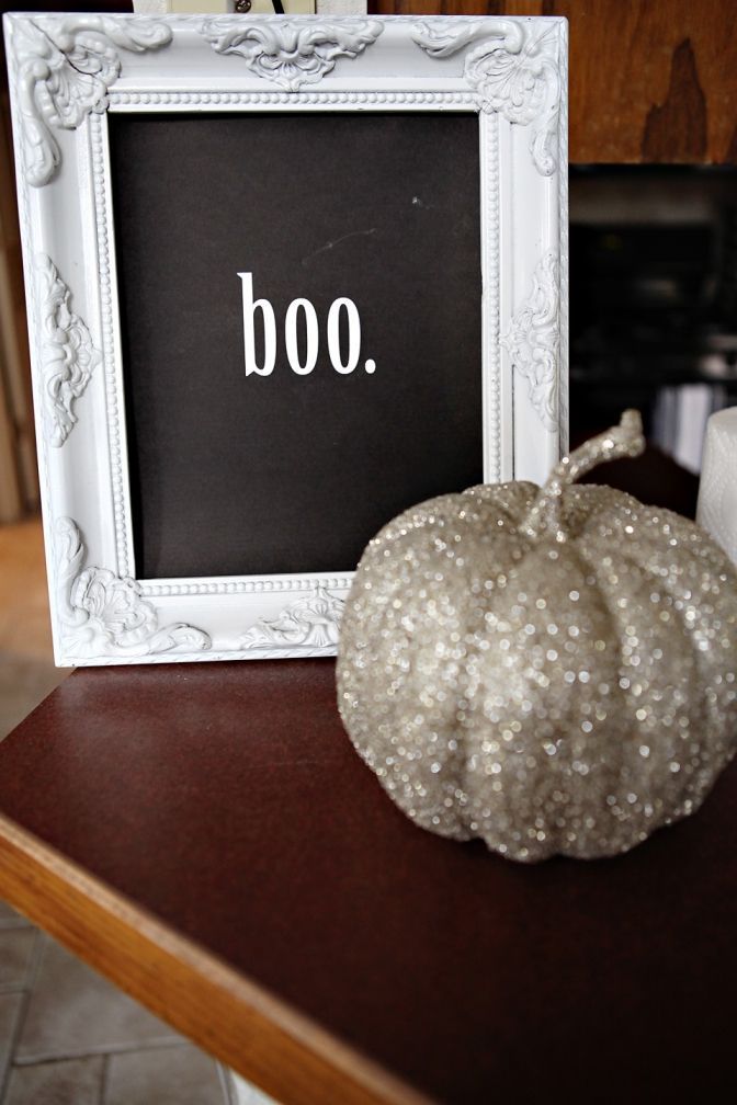 boo sign and glitter pumpkin