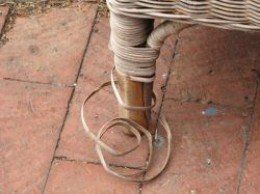 Repair Loose Ends on Wicker Furniture – It is important to cleanup and repair your wicker before painting.