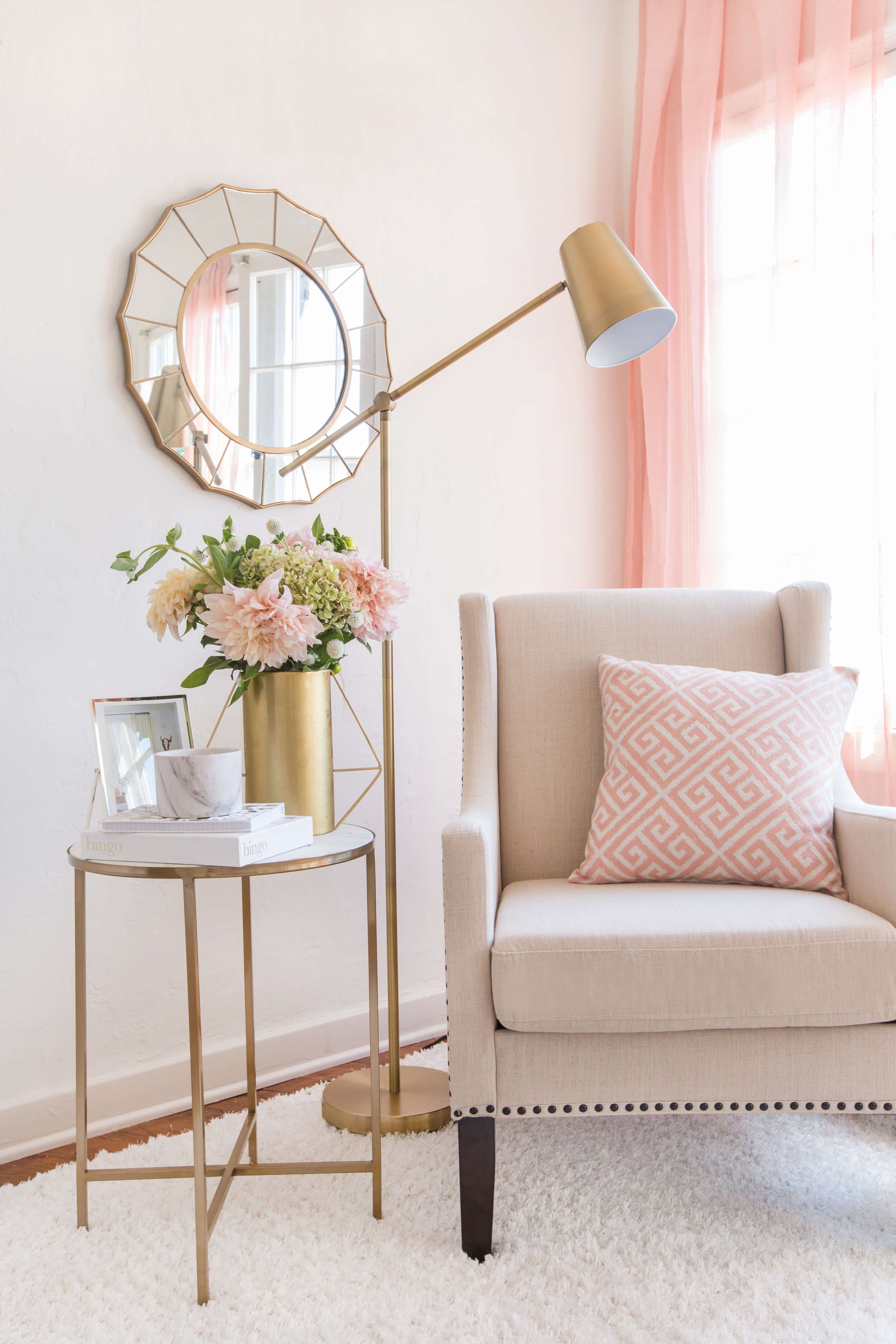 emily-henderson_target_find-your-style_vignette_lux-and-glam_refined_upscale_contemporary_rich_3