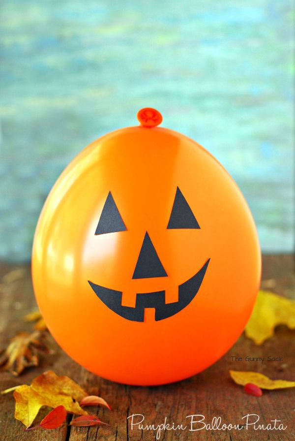 DIY Halloween Pumpkin Balloon Crafts -   Outdoor Halloween Decor Ideas