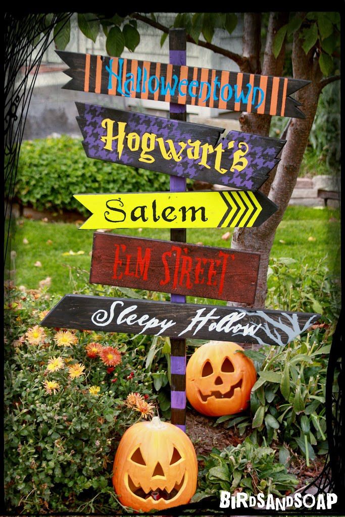 For the Love of Hollywood -   Outdoor Halloween Decor Ideas