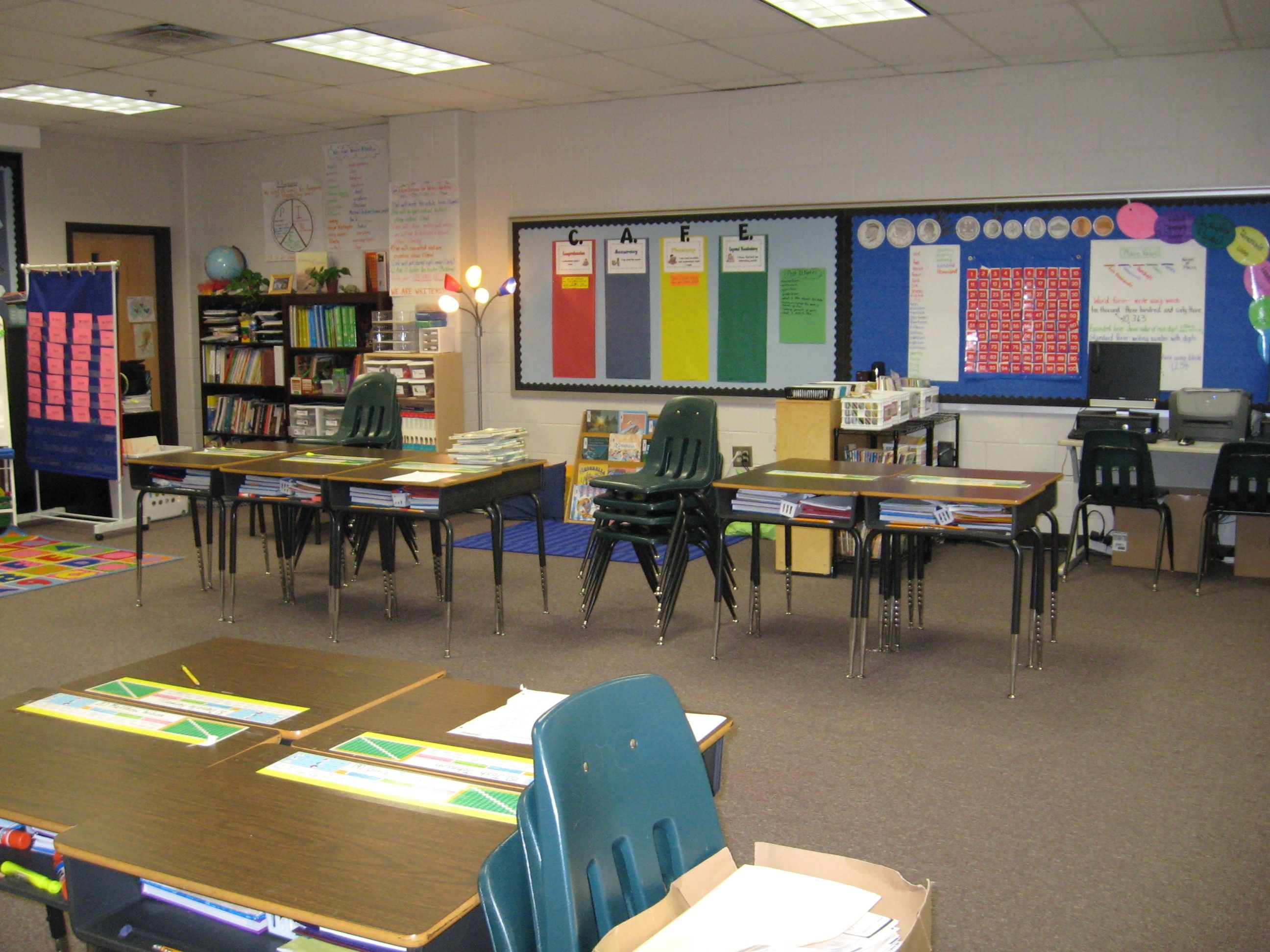Doing Activity of Decorating with Classroom Decoration ... -   Awesome High School Classroom Design Ideas