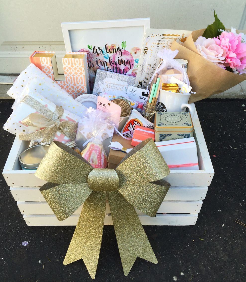 Crafty Alpha Phi big and little sorority basket! So cute and creative!
