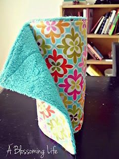 homemade reusable paper towels. This would be a hit gift for any occasion. Who wouldn’t love to have ’em?!