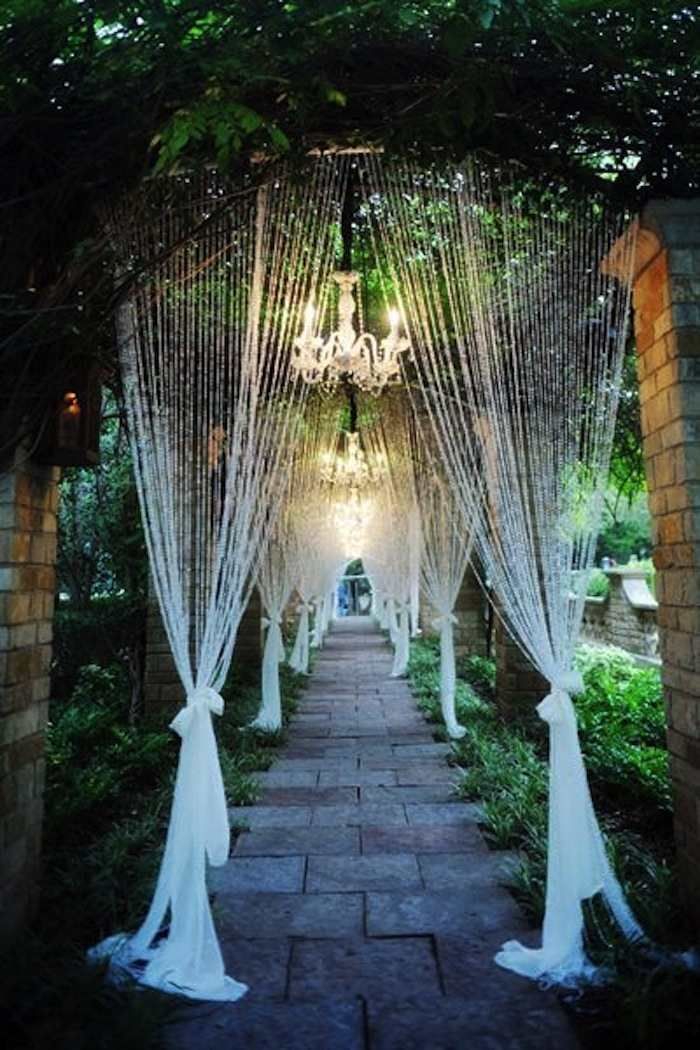 Photo: Andrea Polito Photography Such an enchanted walkway!