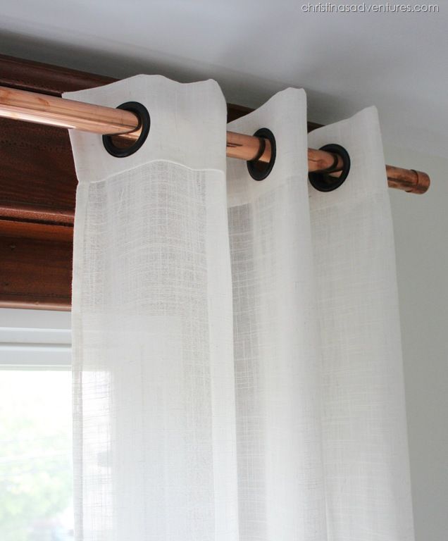 EASY & thrifty: Copper Pipe as a Curtain Rod  #DIY