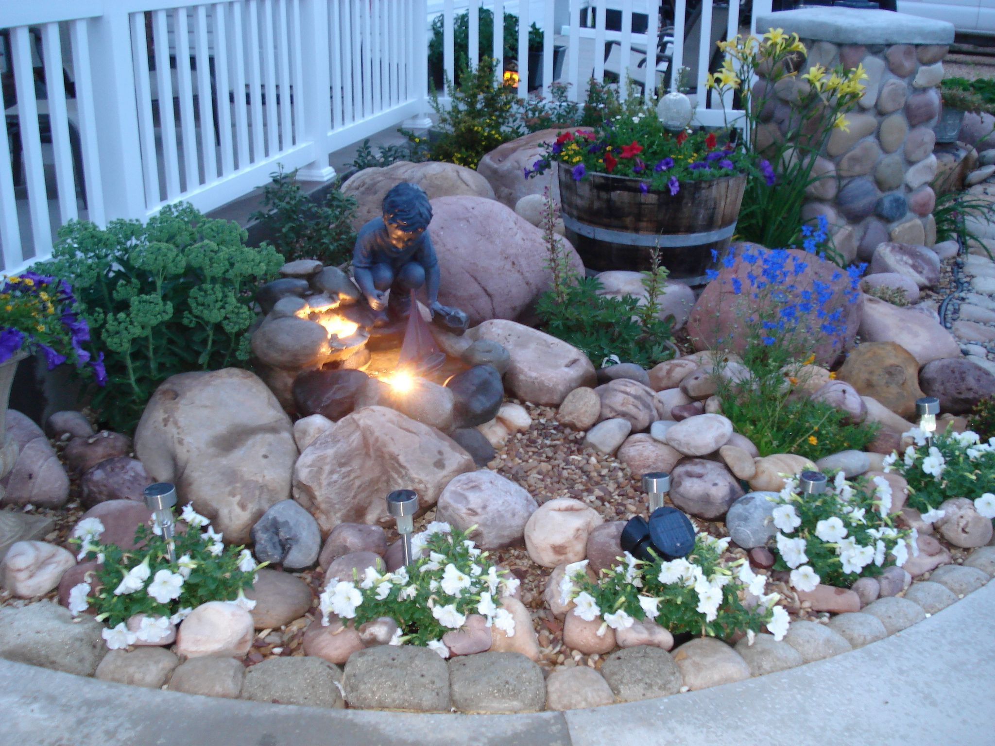 Impressive Small Rock Garden Ideas
