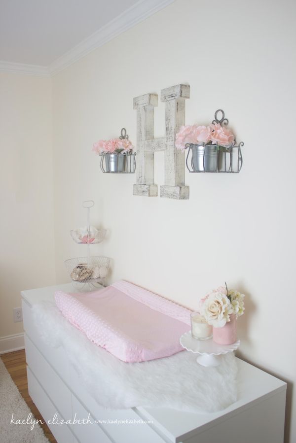 Shabby Chic Nursery – love this sweet space for a baby girl!