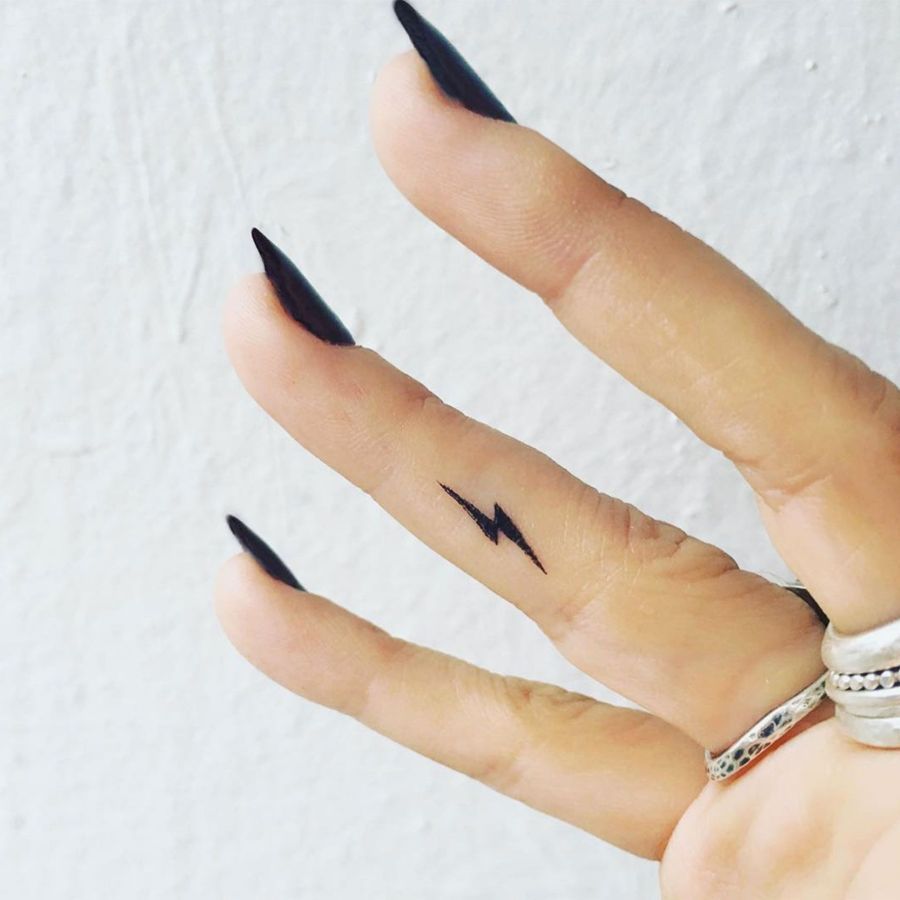 These beautiful small tattoo designs will make you want to get inked immediately -   22 cute tattoo
 ideas