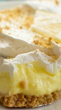Lemon Cheesecake Pudding Dessert ~ A graham cracker crust, creamy lemon pudding, smooth cream cheese and fluffy whipped topping... Silky and delicious -   23 lemon cheesecake recipes ideas