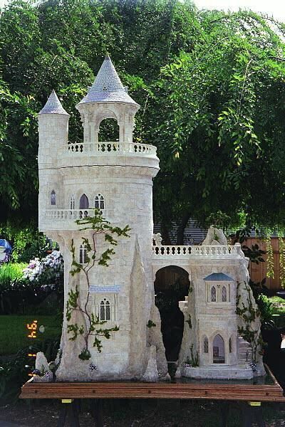 25 fairy garden castle
 ideas