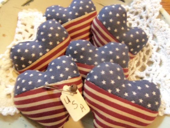 summer bowl fillers | Primitive bowl fillers ornies tucks Summer Americana flag hearts vint ... -   25 primitive summer decor
 ideas