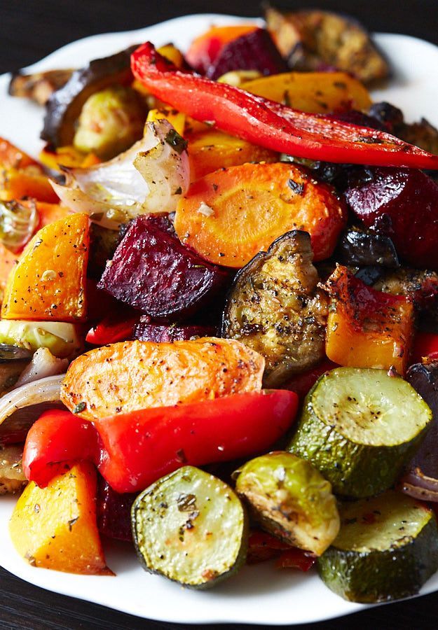 Scrumptious Roasted Vegetables - The best oven roasted vegetables ever! Made quickly and effortlessly. Every vegetable is cooked to perfection. -   20 vegetable recipes quick
 ideas