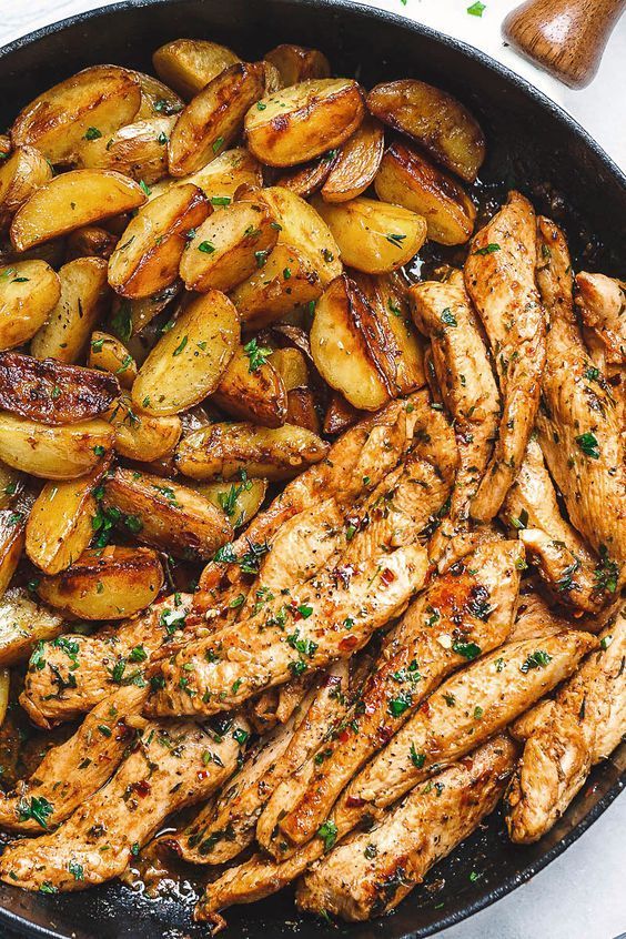 Garlic Butter Chicken and Potatoes Skillet -   20 vegetable recipes quick
 ideas