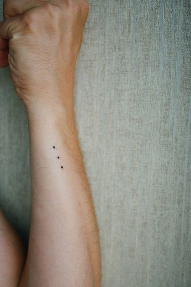 35 Beautifully Understated Minimal Tattoos -   21 minimalist tattoo wrist
 ideas