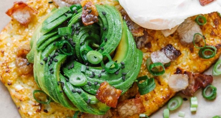 Cauliflower Bread With Crispy Bacon, Poached Eggs & Avocado -   22 avocado recipes bacon
 ideas