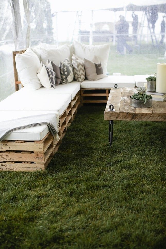 Give your backyard a rustic chic feel with upcycled pallet furniture. -   22 pallet garden couch
 ideas