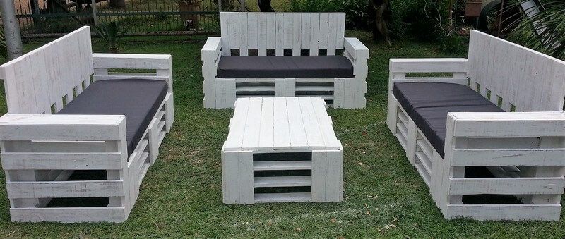 Smart Projects Out of Used Wood Pallets -   22 pallet garden couch
 ideas