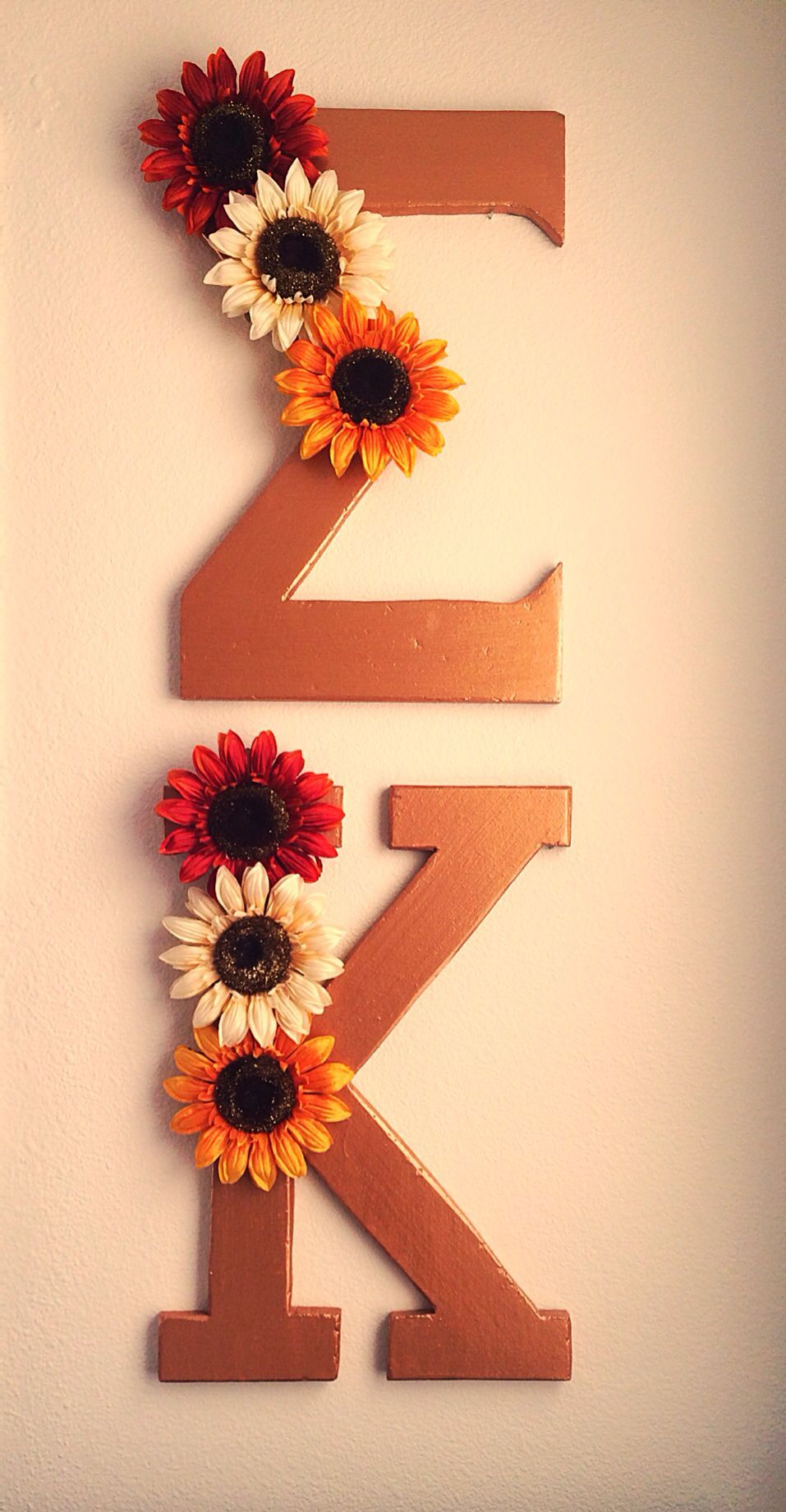 Floral rustic gold letters #sigmakappa -   22 sorority crafts floral
 ideas
