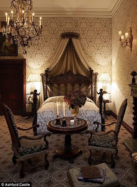 love this. I'd get rid of the people on the post and make it round. I don't know about the chandelier I want the bed only -   22 victorian decor interior design ideas