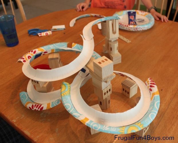Paper Plate Marble Track -   25 cool crafts with paper
 ideas