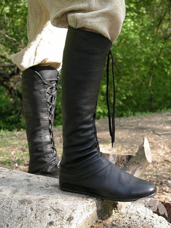 18% DISCOUNT! Medieval Men's High Leather Boots 