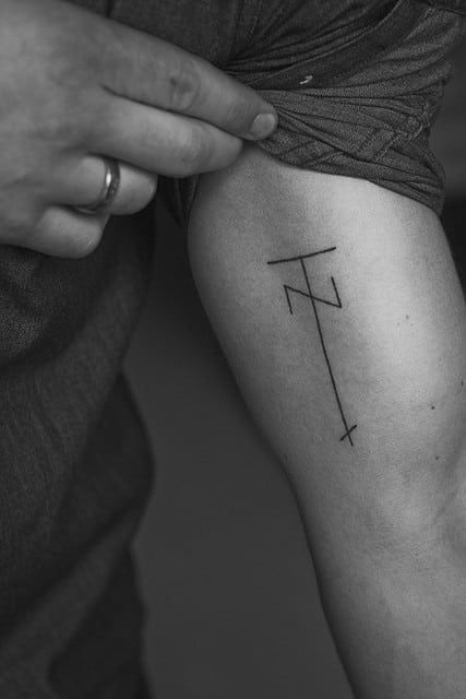22 mens tattoo geometric
 ideas