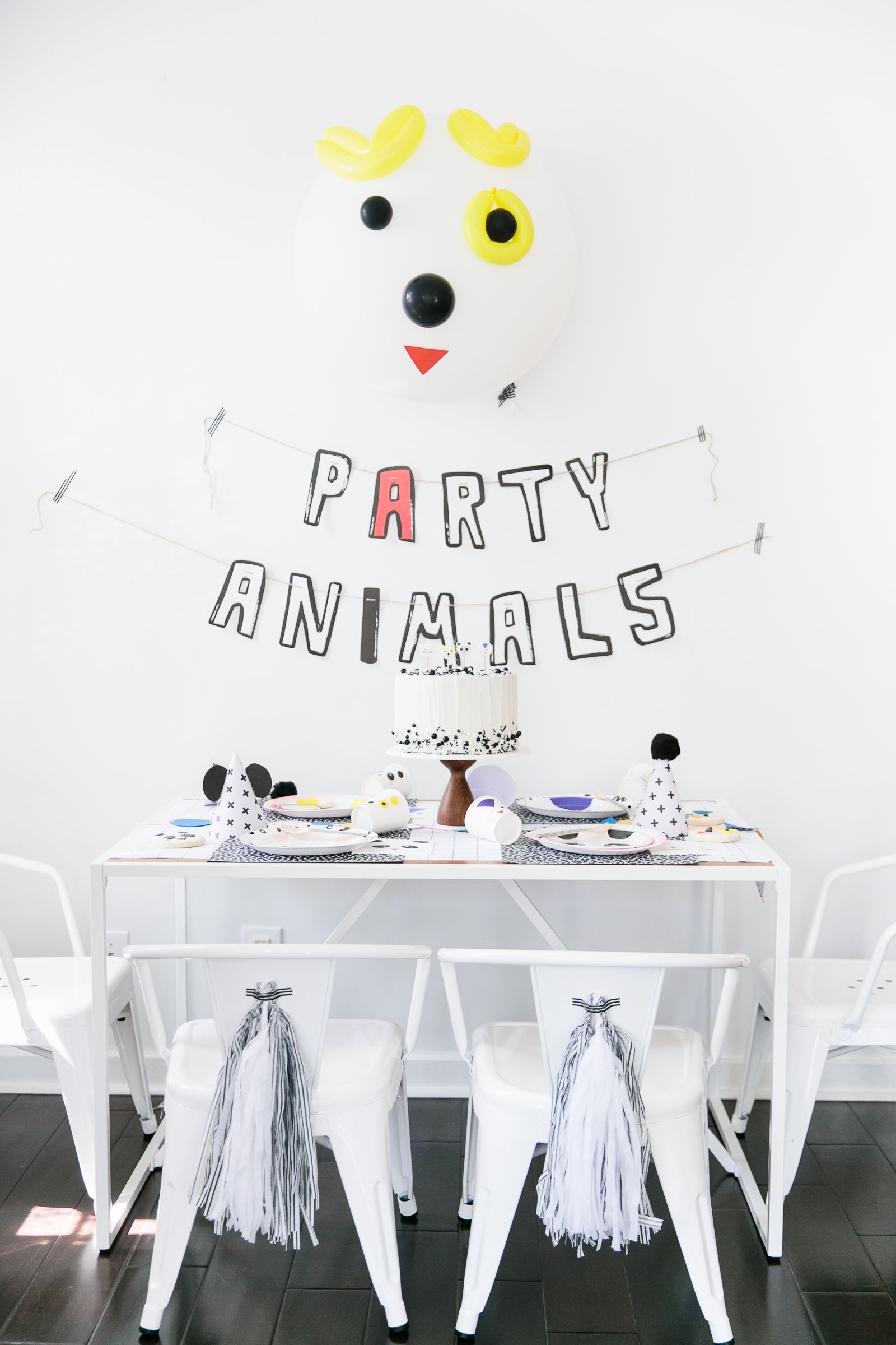 The Coolest Modern Party Animals Birthday Party on the Block -   22 modern decor party
 ideas