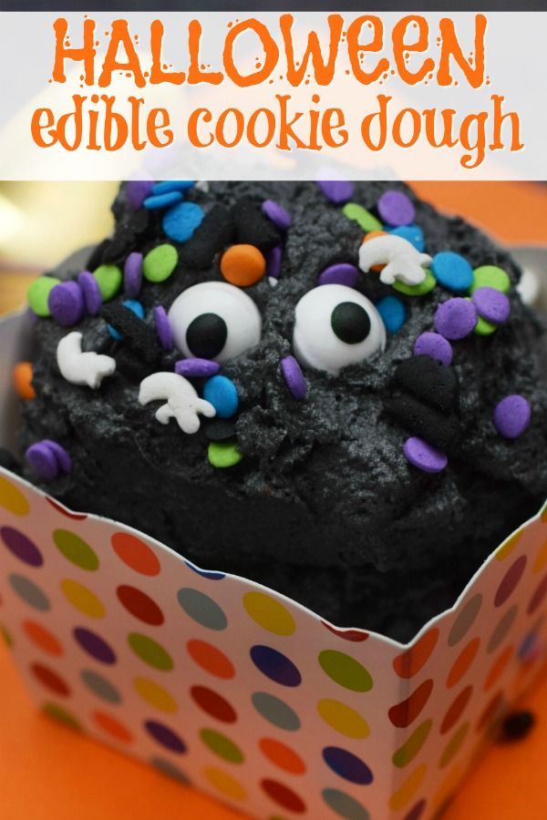 Your little (and not so little) monsters will love this Halloween Edible Cookie Dough Recipe! Halloween cookie dough, edible cookie dough, Halloween desserts, Halloween recipes, Halloween treats, black foods   via @brettmartin -   23 halloween cookie recipes
 ideas