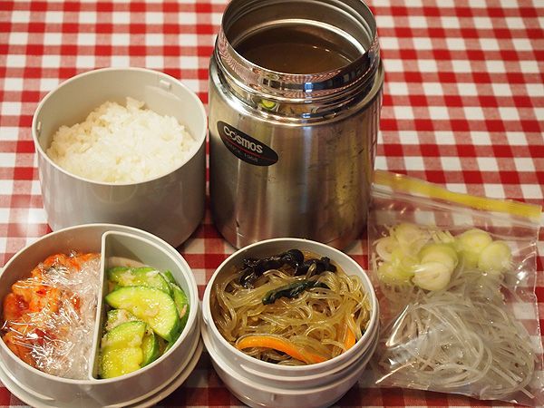 Korean-style Bento Lunch?????? Christina, you know you see that Jhapche:) -   24 diy food lunch
 ideas