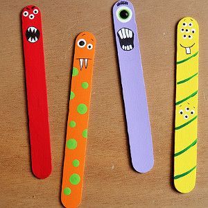 Happy Halloween: 36 Crafts from Household Items -   24 popsicle stick bookmarks
 ideas