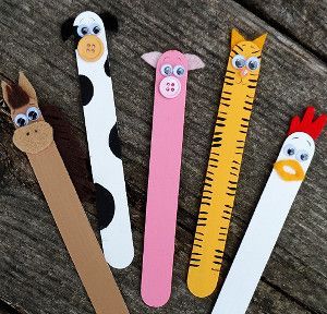 What to Make with Popsicle Sticks: 50+ Fun Crafts for Kids -   24 popsicle stick bookmarks
 ideas