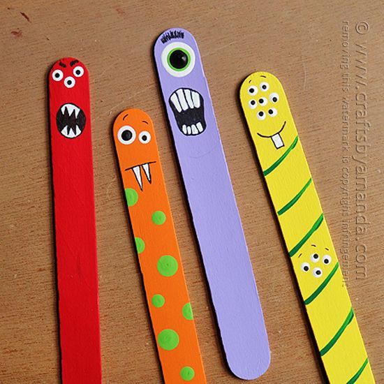 Make adorable craft stick monsters from jumbo craft sticks and paint! Perfect for back to school bookmarks or just a fun monster craft or Ha... -   24 popsicle stick bookmarks
 ideas