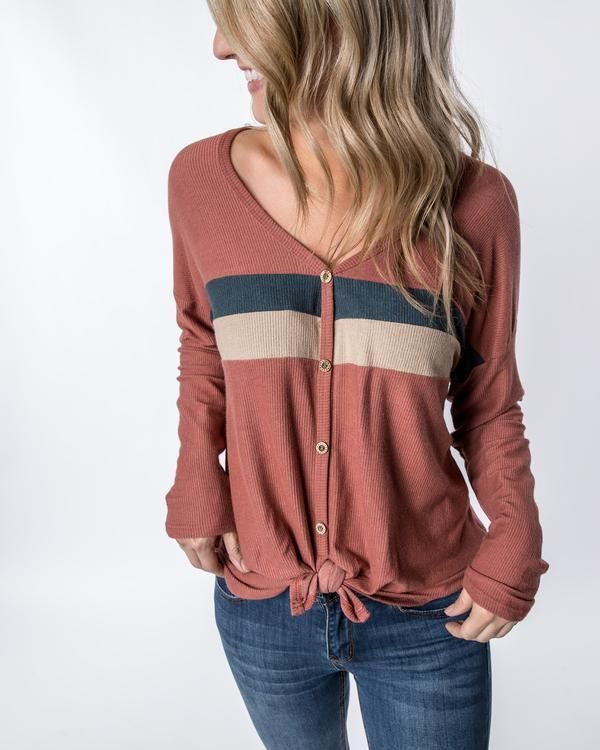 Mauve button & stripe thermal -   24 simple style chic
 ideas