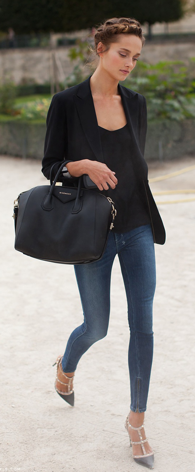 Simple chic with a black blazer, tank, jeans, black leather bag, and studded shoes. -   24 simple style chic
 ideas
